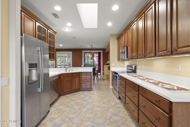 15531 W SKYVIEW Way, Surprise, AZ 85374