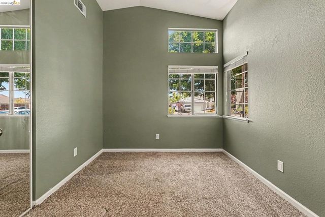 4150 Sequoia Dr, Oakley, CA 94561