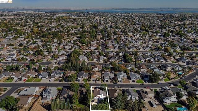 4150 Sequoia Dr, Oakley, CA 94561