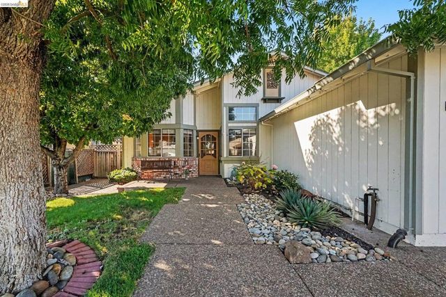 4150 Sequoia Dr, Oakley, CA 94561