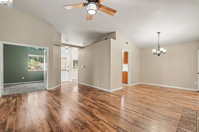 4150 Sequoia Dr, Oakley, CA 94561