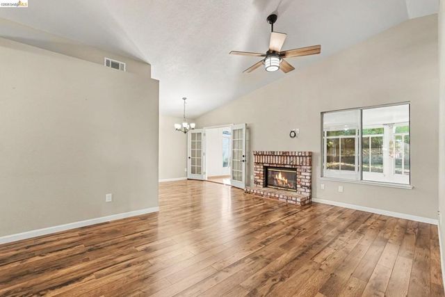4150 Sequoia Dr, Oakley, CA 94561
