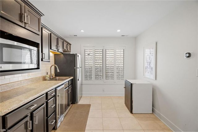 727 Tazewell AVE, Cape Charles, VA 23310