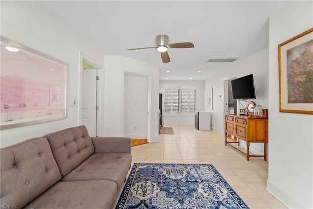 727 Tazewell AVE, Cape Charles, VA 23310