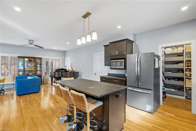 727 Tazewell AVE, Cape Charles, VA 23310