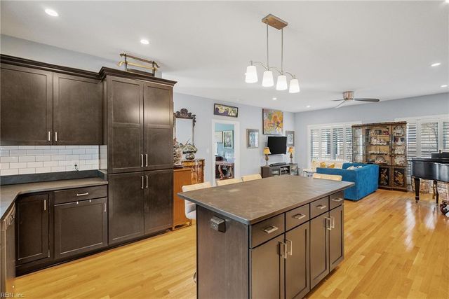 727 Tazewell AVE, Cape Charles, VA 23310