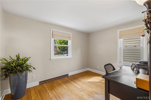 77 Avondale Place, Buffalo, NY 14210