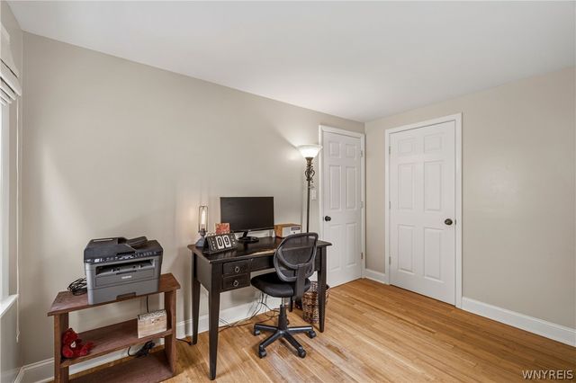 77 Avondale Place, Buffalo, NY 14210
