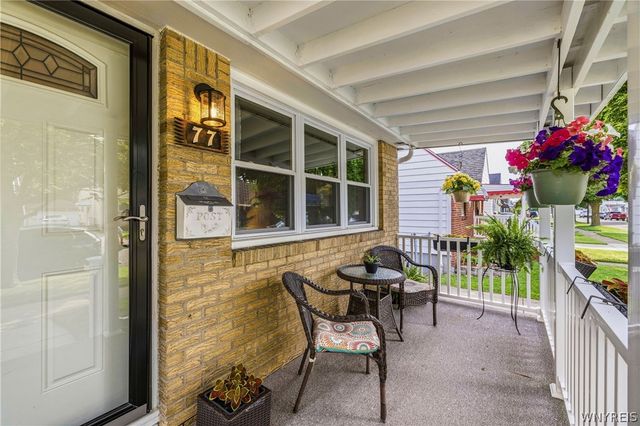 77 Avondale Place, Buffalo, NY 14210