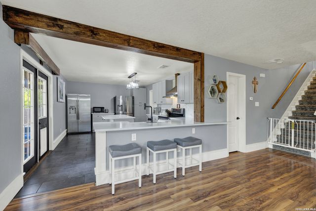 689 NORTHGAP DR, New Braunfels, TX 78130