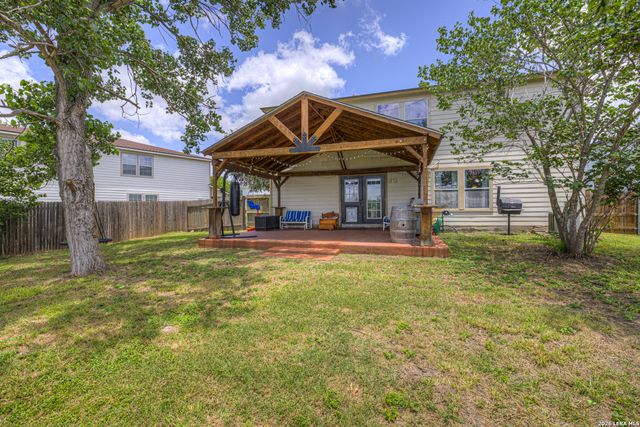 689 NORTHGAP DR, New Braunfels, TX 78130