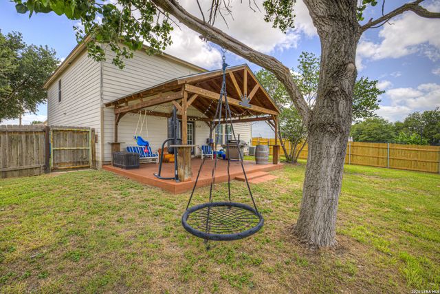 689 NORTHGAP DR, New Braunfels, TX 78130