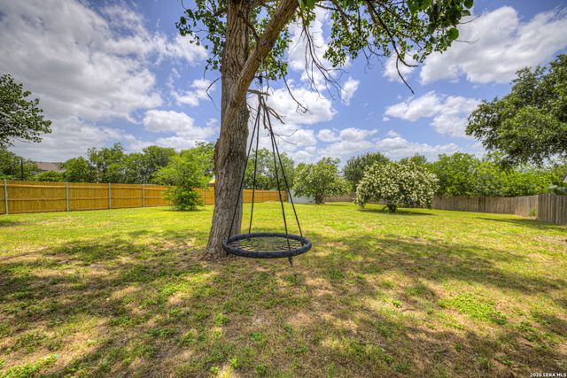 689 NORTHGAP DR, New Braunfels, TX 78130