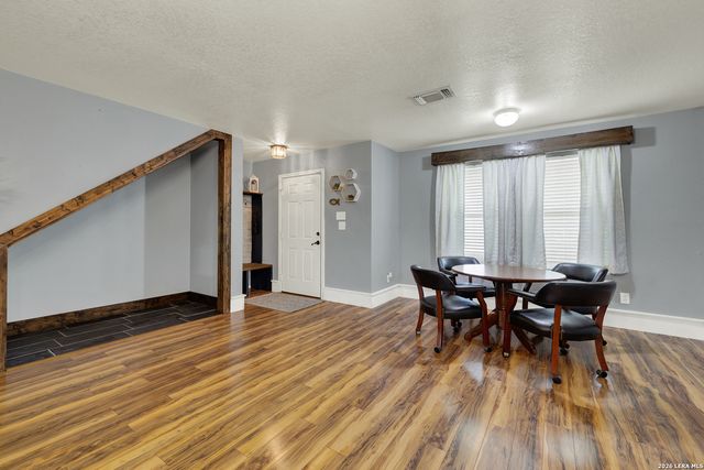 689 NORTHGAP DR, New Braunfels, TX 78130