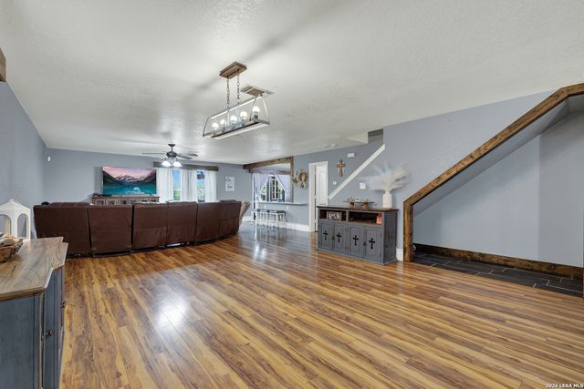 689 NORTHGAP DR, New Braunfels, TX 78130