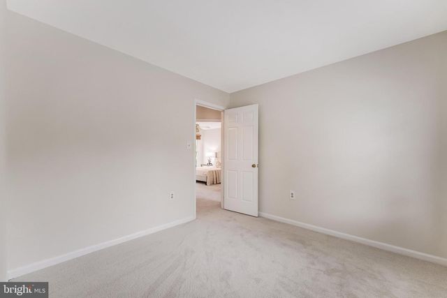 13203 STONE HEATHER DR, Herndon, VA 20171