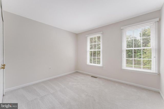 13203 STONE HEATHER DR, Herndon, VA 20171
