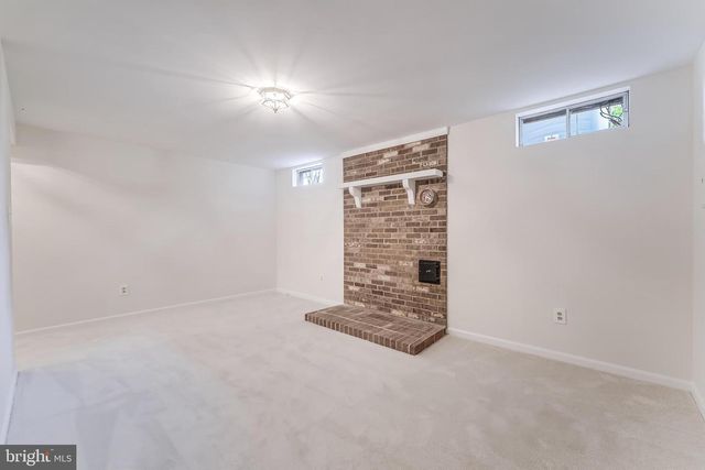 13203 STONE HEATHER DR, Herndon, VA 20171