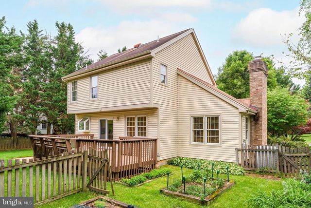 13203 STONE HEATHER DR, Herndon, VA 20171