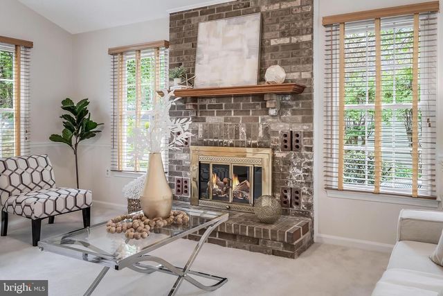 13203 STONE HEATHER DR, Herndon, VA 20171