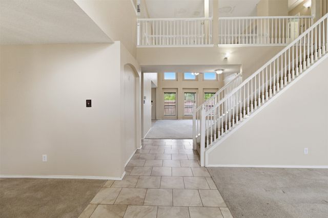 531 Pecan Leaf Drive, Lancaster, TX 75146