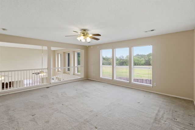 531 Pecan Leaf Drive, Lancaster, TX 75146