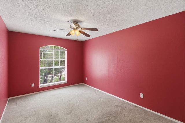 531 Pecan Leaf Drive, Lancaster, TX 75146