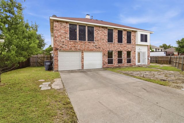 531 Pecan Leaf Drive, Lancaster, TX 75146