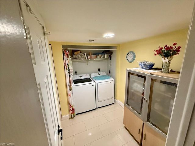 7123 Penner LN 7, Fort Myers, FL 33907