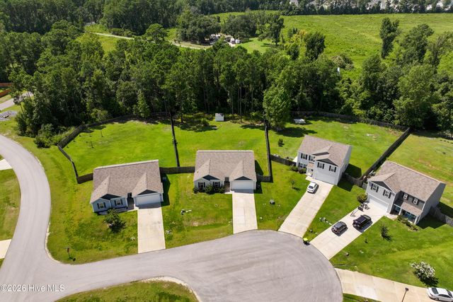 19 Evian Court, Hampstead, NC 28443