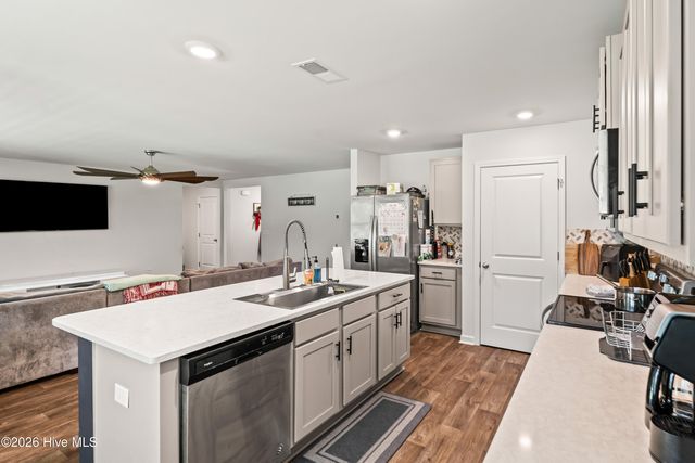 19 Evian Court, Hampstead, NC 28443