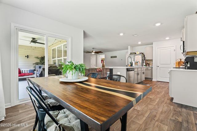 19 Evian Court, Hampstead, NC 28443