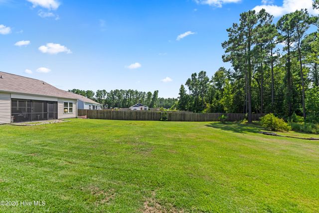 19 Evian Court, Hampstead, NC 28443