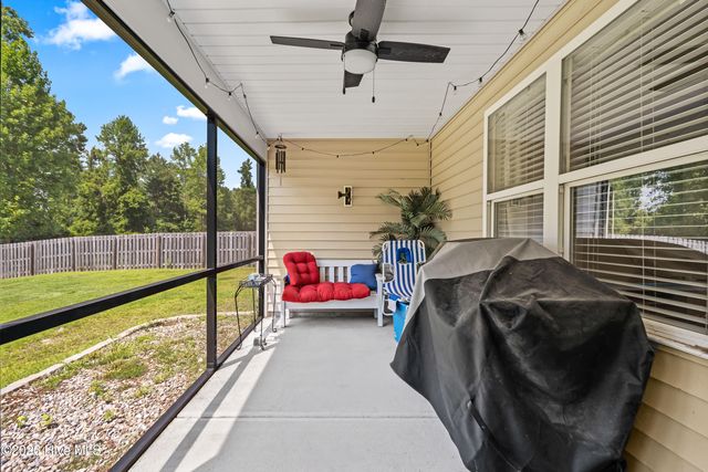 19 Evian Court, Hampstead, NC 28443