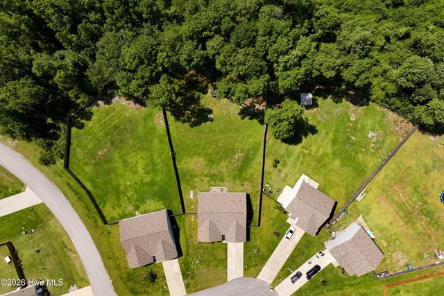19 Evian Court, Hampstead, NC 28443