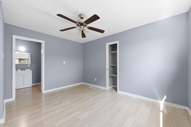 6406 Chimney Creek CIR B, Austin, TX 78723