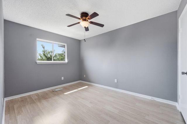 6406 Chimney Creek CIR B, Austin, TX 78723