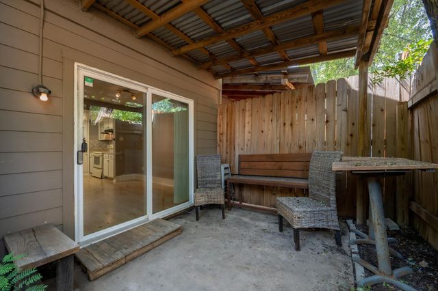 6406 Chimney Creek CIR B, Austin, TX 78723