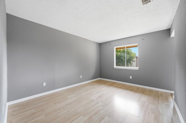 6406 Chimney Creek CIR B, Austin, TX 78723