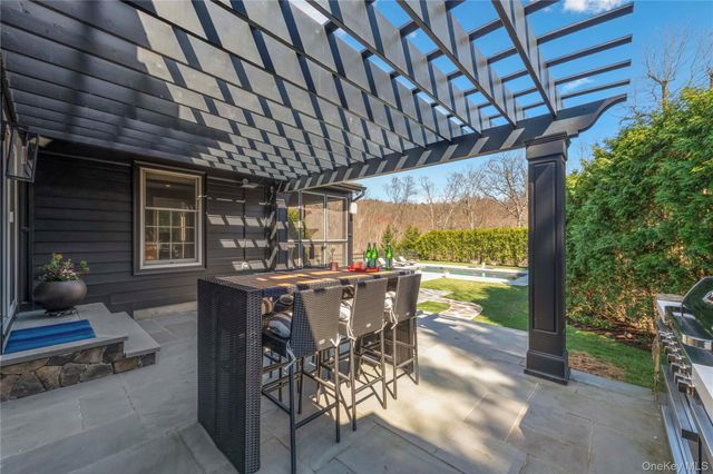 38 Saddle Ridge Road, Pound Ridge, NY 10576