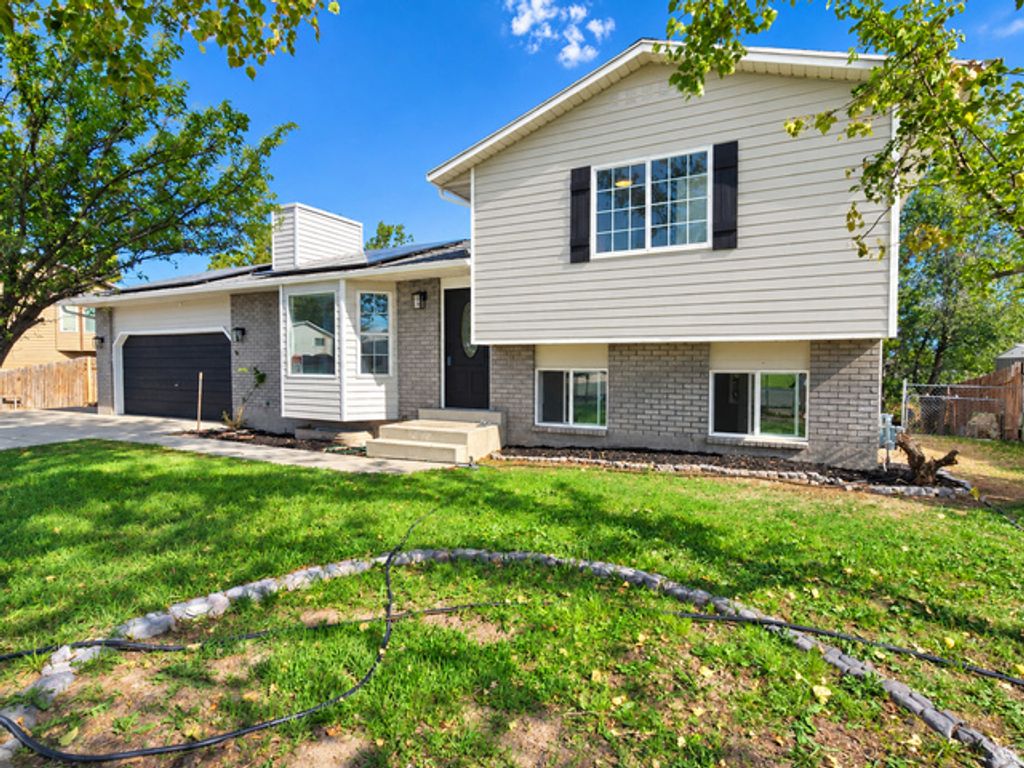 8202 W WESTBURY DR, Magna, UT 84044 — exterior