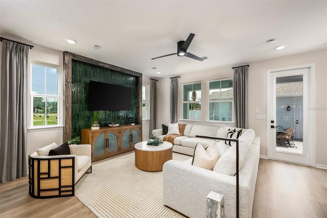 680 LOLA LANE, Oviedo, FL 32765