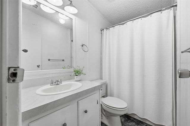 25323 CASA DEL LAGO LANE, Leesburg, FL 34748