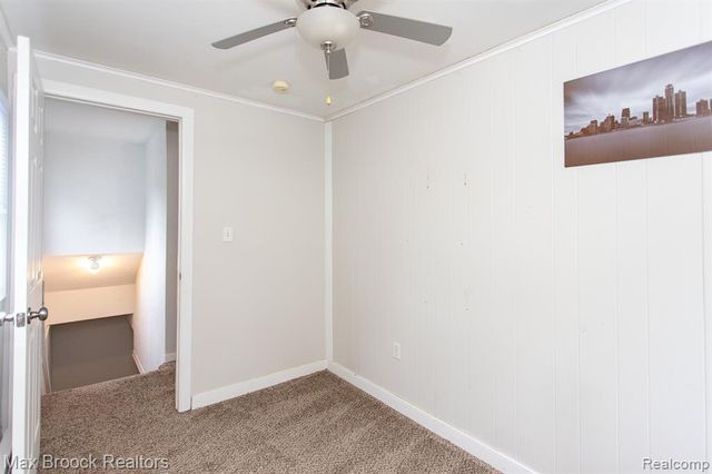 455 E Lewiston Avenue, Ferndale, MI 48220