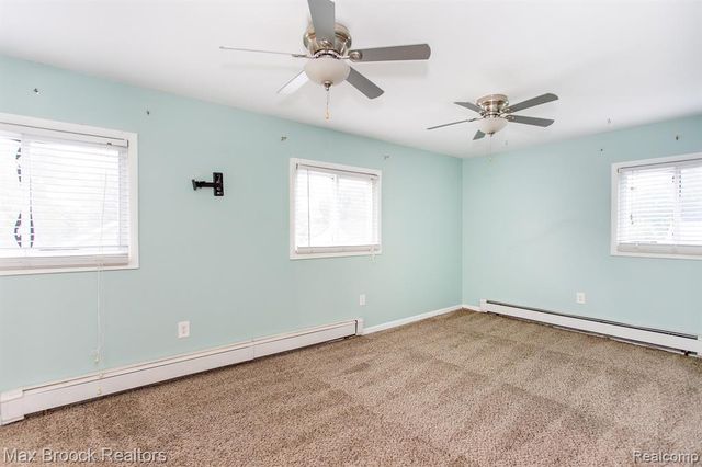 455 E Lewiston Avenue, Ferndale, MI 48220