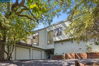 39 Saint Stephens Dr, Orinda, CA 94563