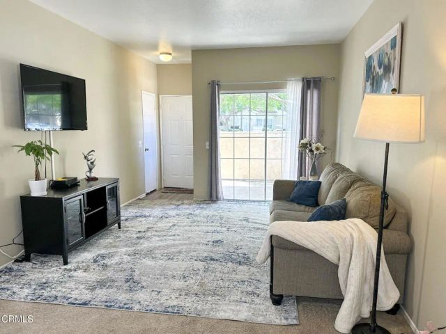 2016 Blackberry Circle, Oxnard, CA 93036