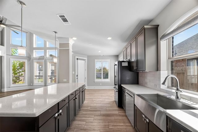 2608 Yaletzi Lane, League City, TX 77573