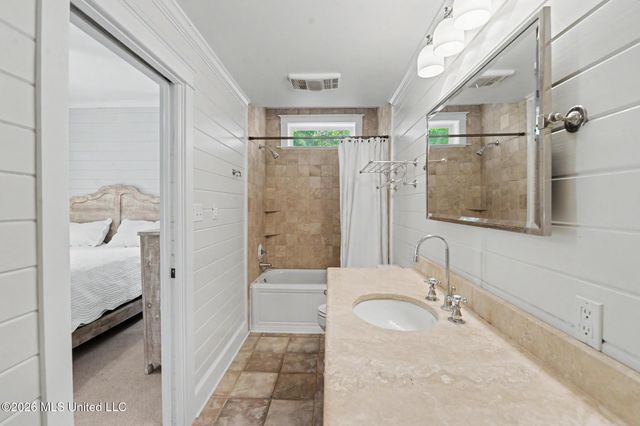 5526 Lancaster Lane, Pass Christian, MS 39571