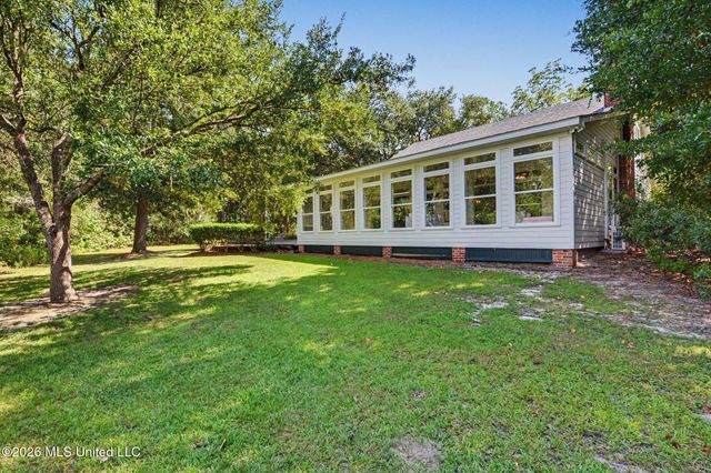 5526 Lancaster Lane, Pass Christian, MS 39571